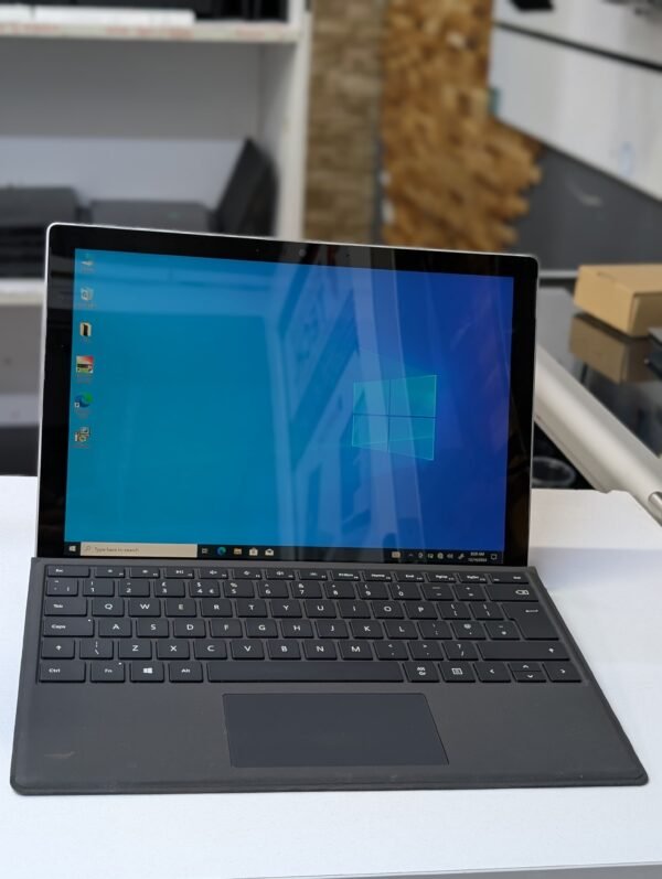 Microsoft Surface Pro 7 Core i5 10th Gen 8gb RAM 256gb SSD 12.3 inch 2K display Detachable Backlit Keyboard