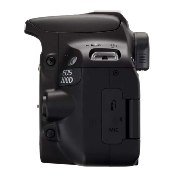 Canon EOS 200D with 18-55mm