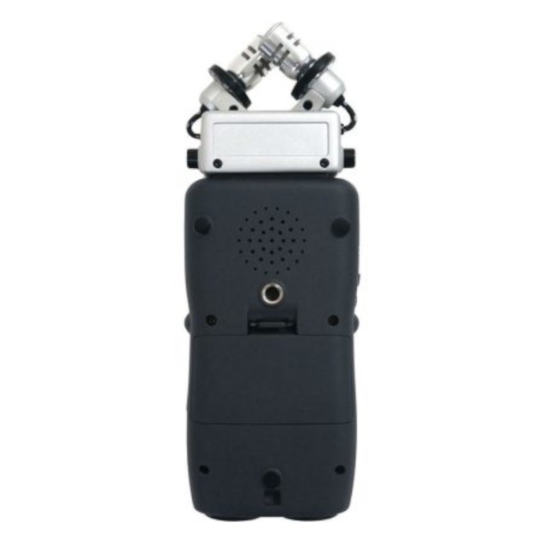 Zoom-H5-Handy-Recorder_Kenya 2
